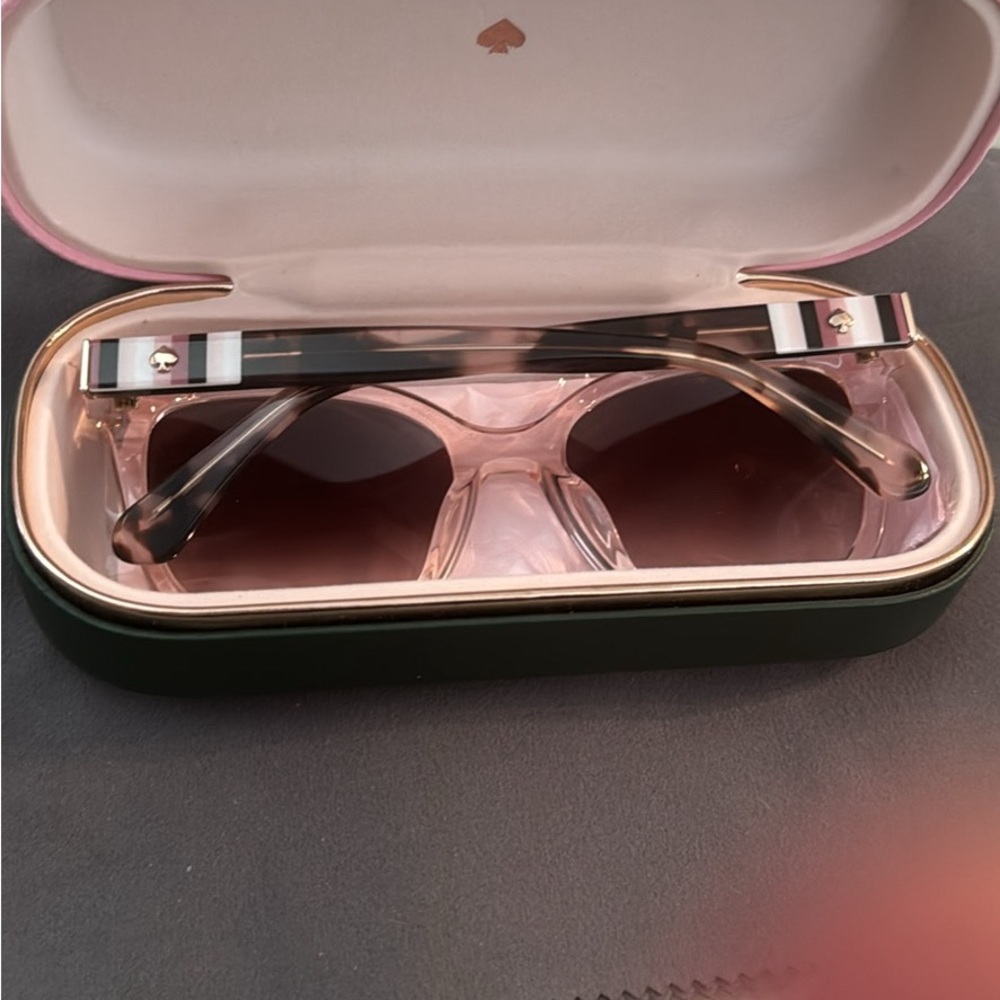Kate Spade sunglasses brand new in case never worn limited edition - Picture 2 of 5